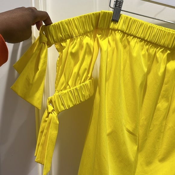 Milly Bow Sleeve Details Off-the-Shoulder Elasticized Neckline Yellow Top Sz S - Picture 3 of 8